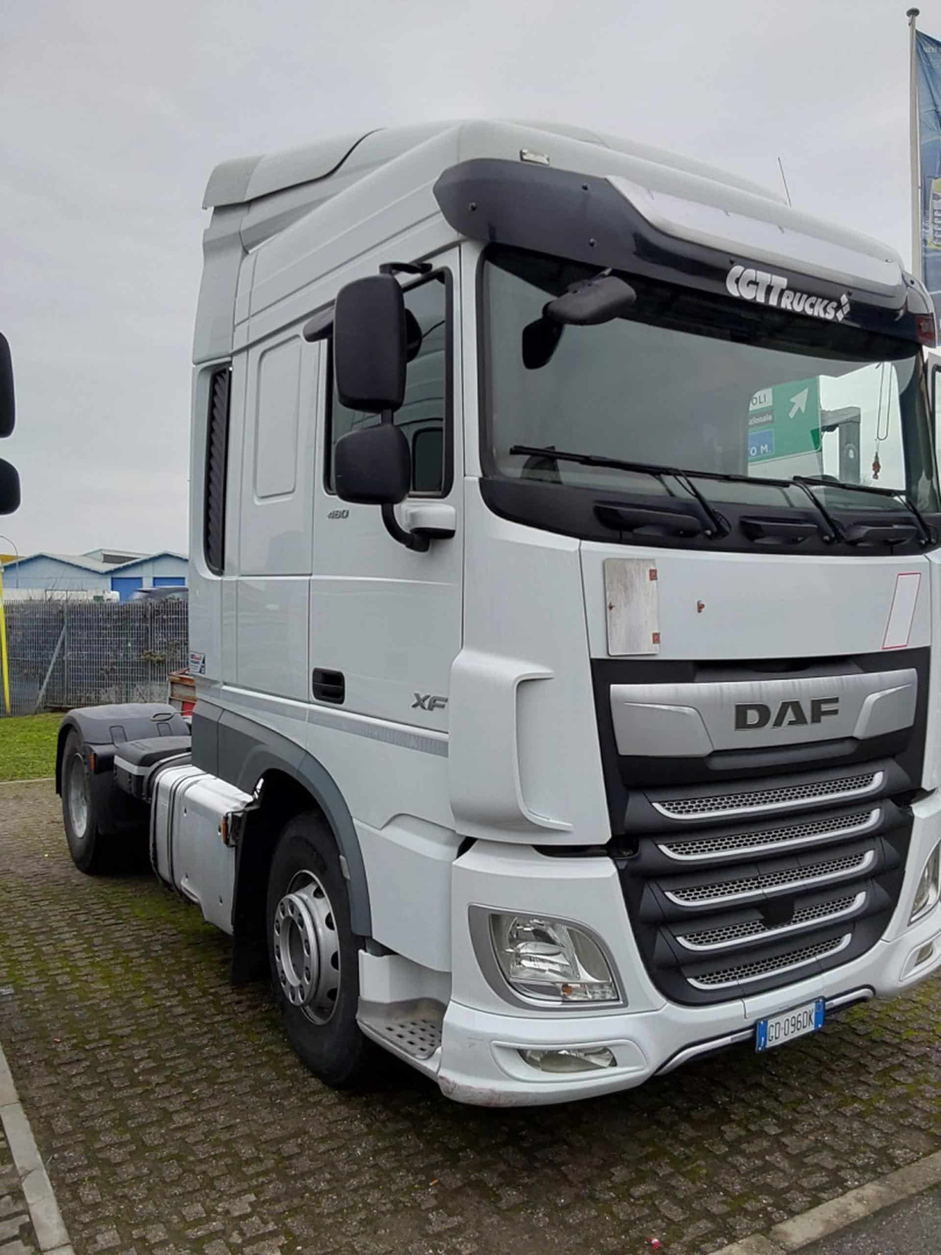 truck XF480SLH GD096DK 26108