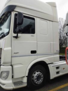 truck XF480SSC GK729HA 105105