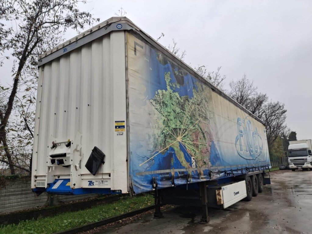 truck SD01 27 B06PN1 XA031JH 110317