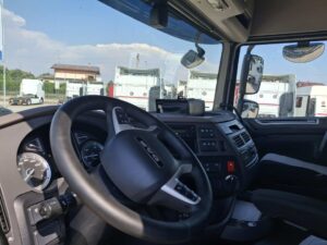 truck XF480SLH FS924LG 35674