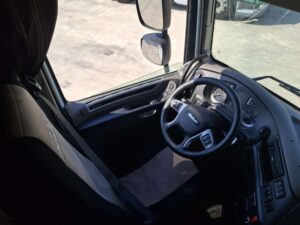 truck XF480SLH FS924LG 35674