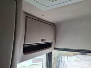 truck XF480SLH FX991LB 112525