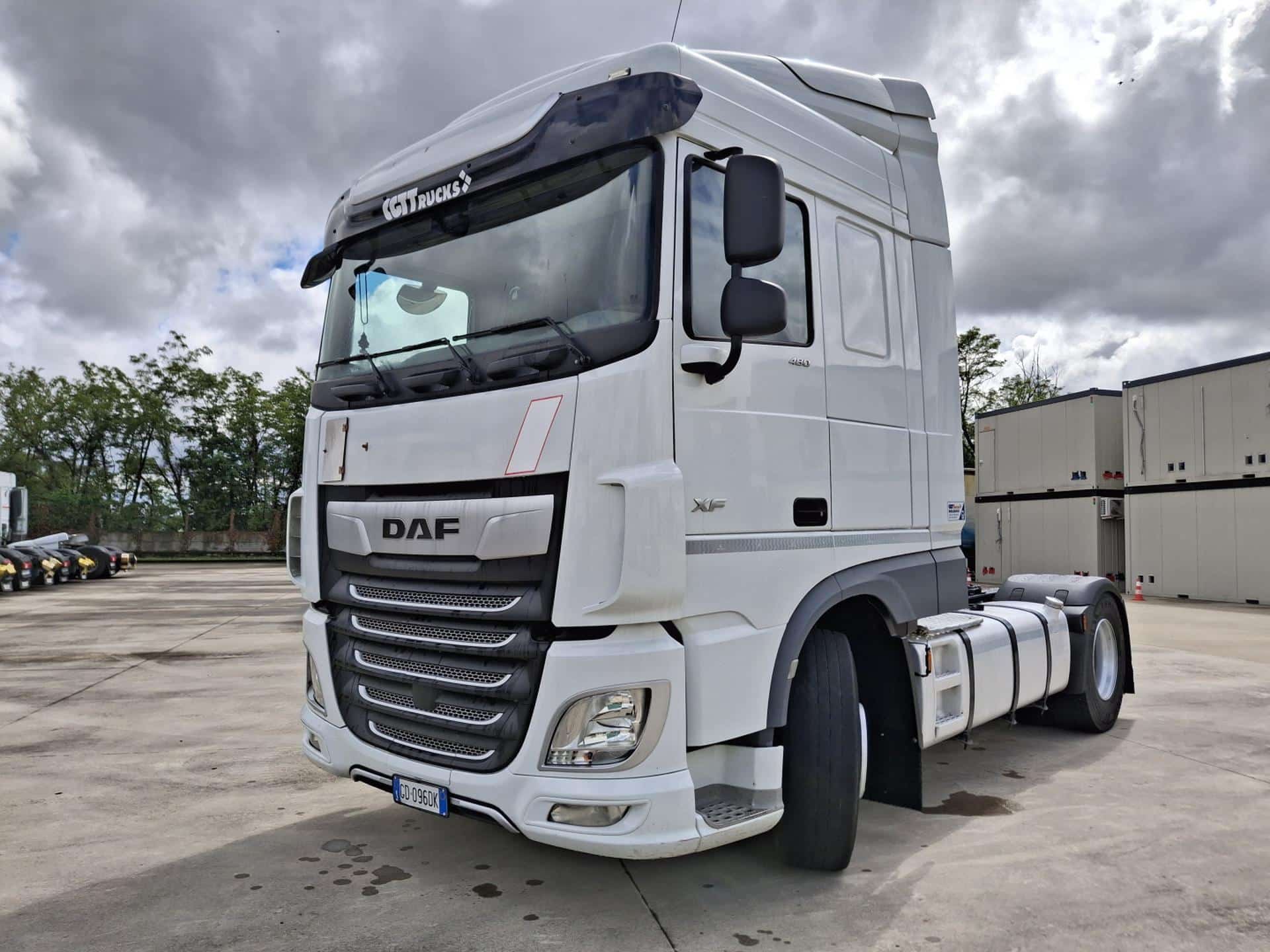 truck XF480SLH GD096DK 26108