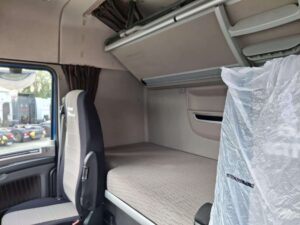 truck XF450SLH GK617HA 105577