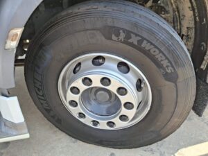 truck XF480SLH FY445SE 47408
