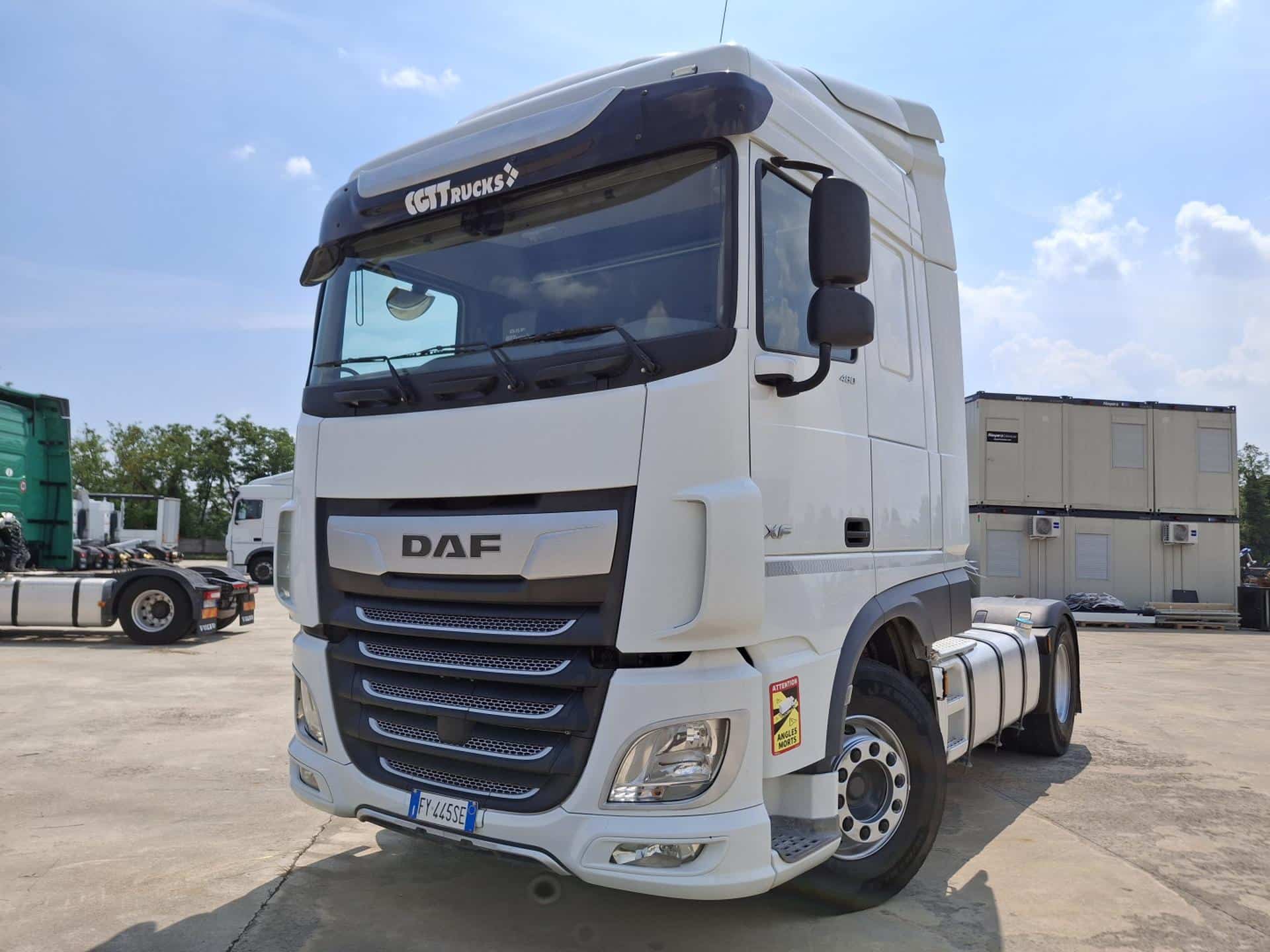 truck XF480SLH FY445SE 26108