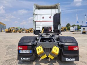 truck XF480SLH FY445SE 47408