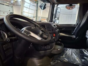 truck XF480SSC GH017XK 105034