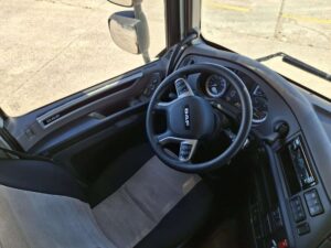 truck XF480SLH GG956WG 133932