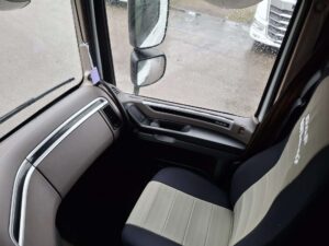 truck XF530SSC GG095WG 133134