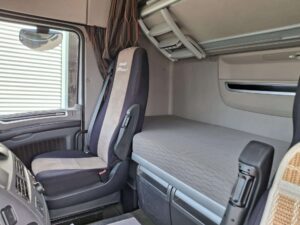 truck XF480SLH GG076WG 135535