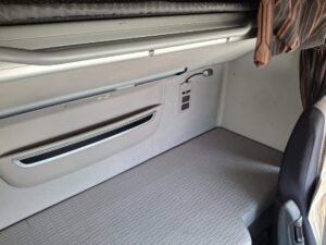 truck XF480SLH GG076WG 135535