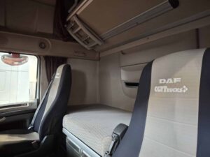 truck XF480SSC GH017XK 105034