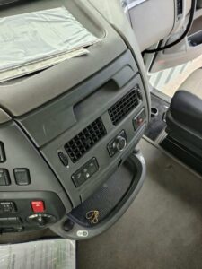 truck XF530SSC GE387AM 136436